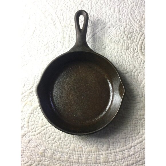 Lodge Cast Iron Skillet USA 3SK *Vintage Frying Pan*6 inches*Double Pour Spout - Picture 1 of 5